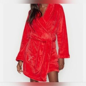 Victoria's Secret Red Plush Robe Housecoat lounge wear